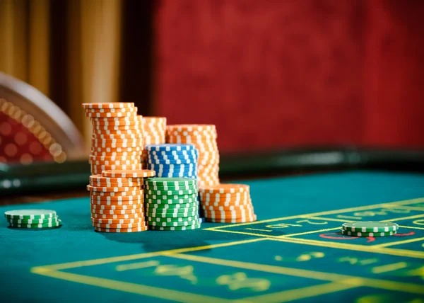 Most Played section on lautantoto showing live blackjack, roulette, and Aviator tables